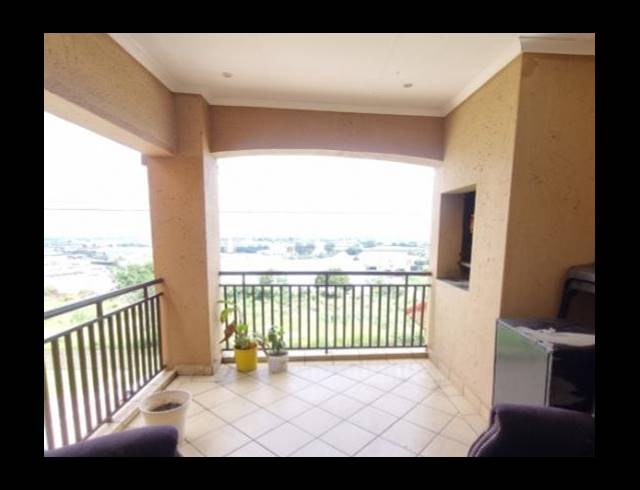 2 BEDROOM APARTMENT FOR SALE IN SUNNYROCK